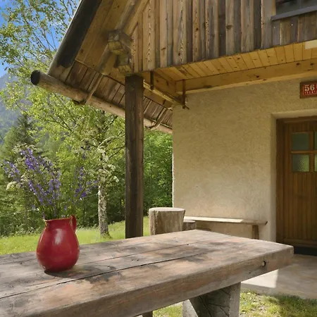 Kravanja Chalet