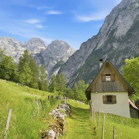 Kravanja Chalet Trenta